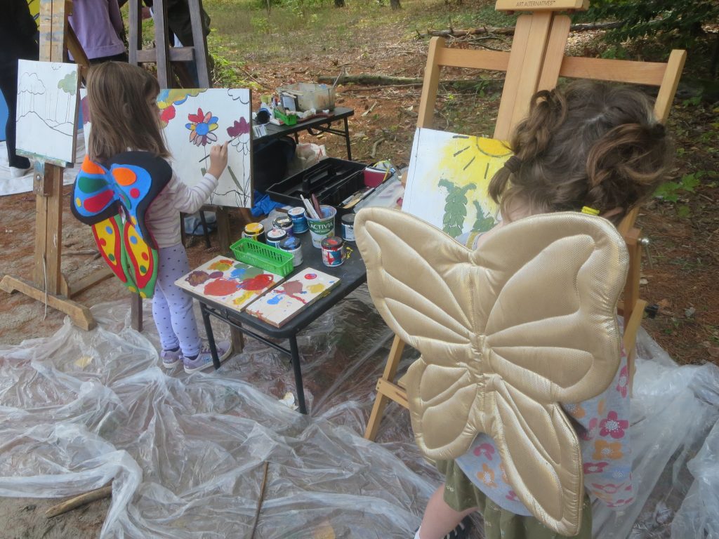 Young enthusiasts at the September 7 outreach event. By Chris Dragan
